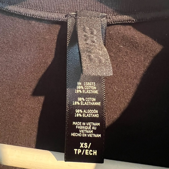 *new* SKIMS cotton jersey long sleeve t-shirt - black ('soot'), size XS - Picture 9 of 9